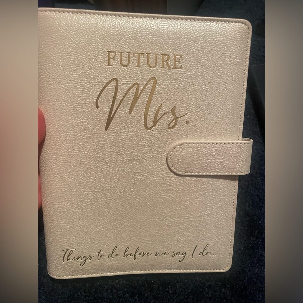 Wedding accessories